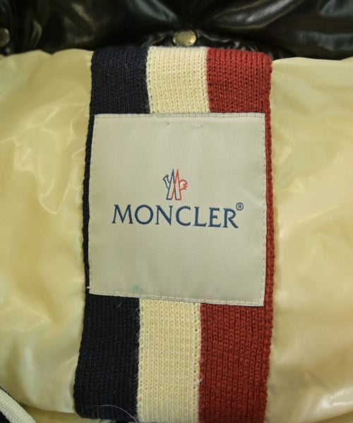 MONCLER 羽絨夾克/背心
