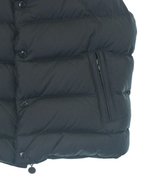 MONCLER 羽絨夾克/背心
