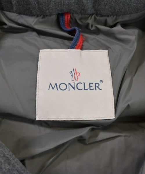 MONCLER 羽絨夾克/背心