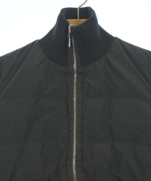 MONCLER 羽絨夾克/背心
