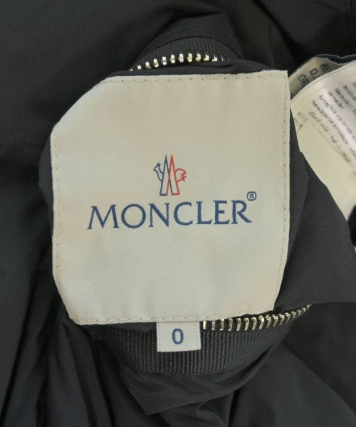 MONCLER 羽絨夾克/背心