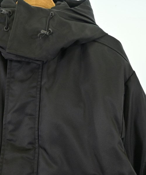 MONCLER GENIUS 羽絨夾克/背心