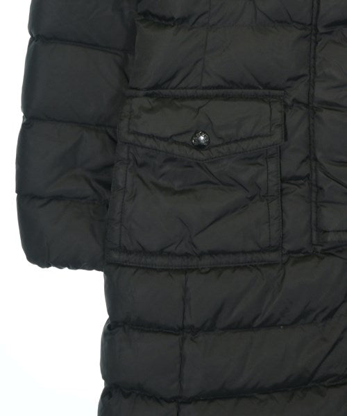 MONCLER 羽絨大衣