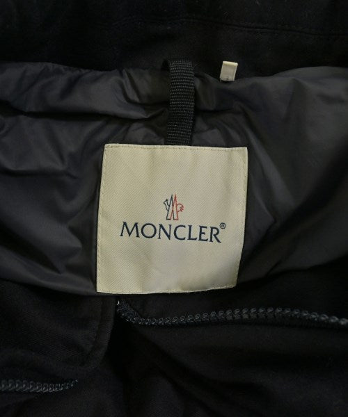 MONCLER 羽絨夾克/背心