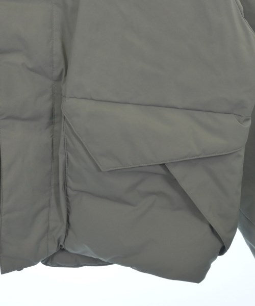 Marmot 羽絨夾克/背心