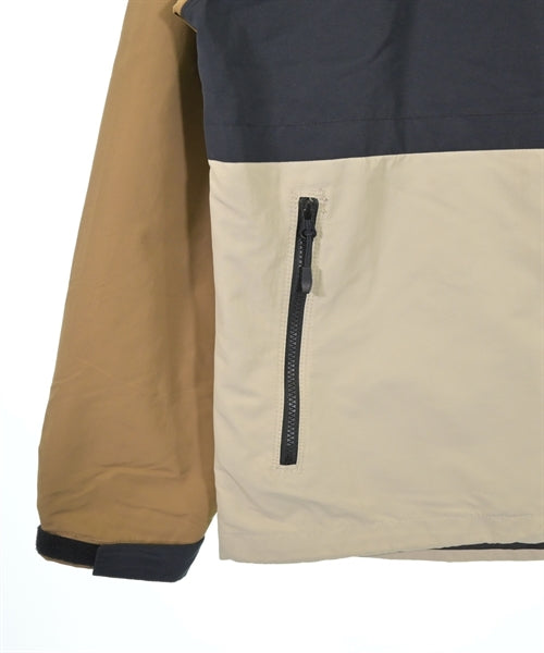 Columbia 山系外套