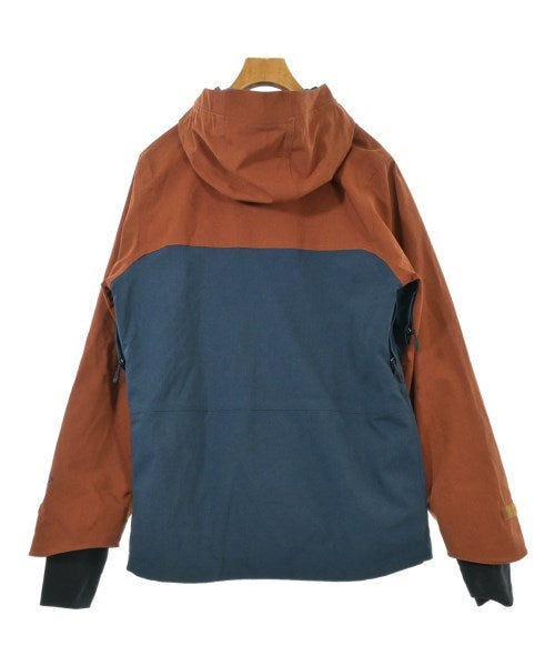 Columbia 山系外套