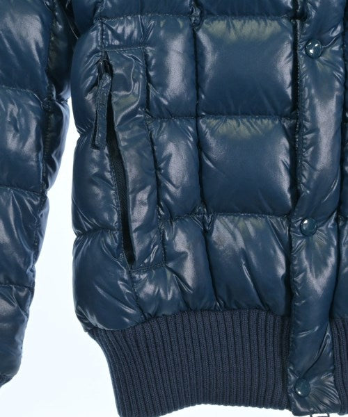 AKM 羽絨夾克/背心