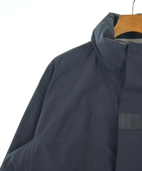 Helly Hansen 山系外套