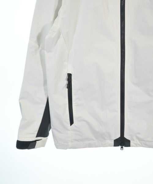 Helly Hansen 山系外套
