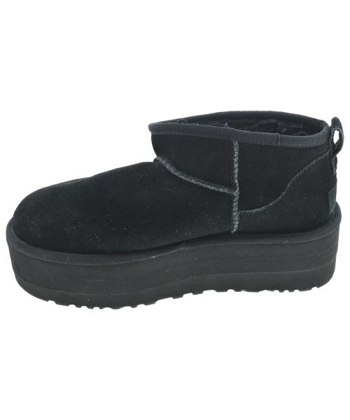 UGG 靴子