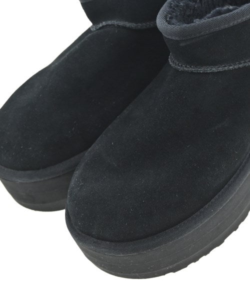 UGG 靴子