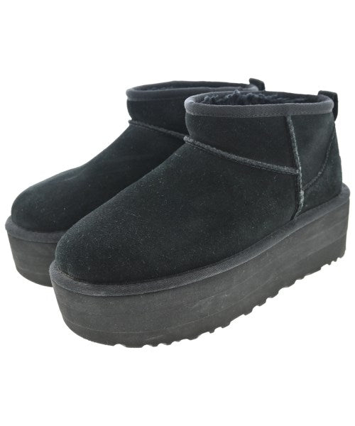 UGG 靴子