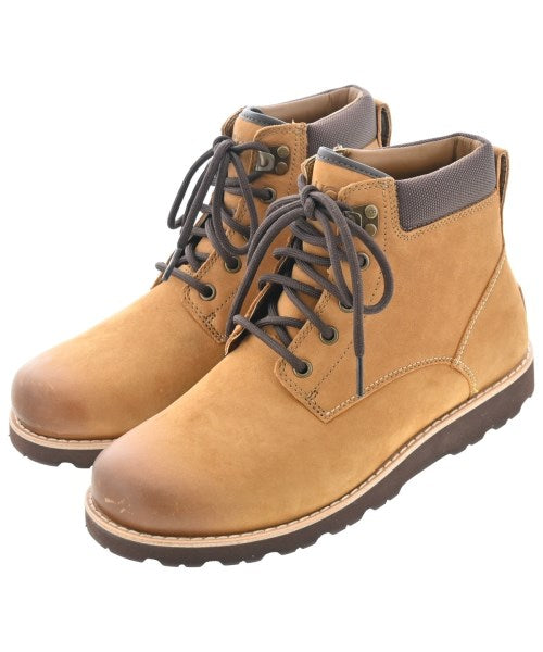 UGG 靴子