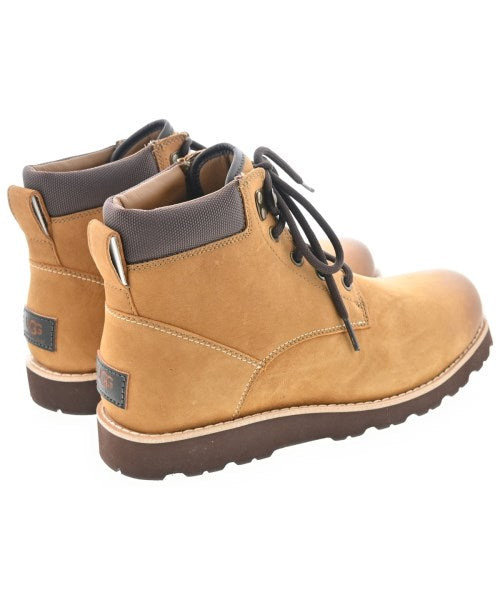 UGG 靴子