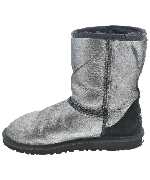 UGG 靴子
