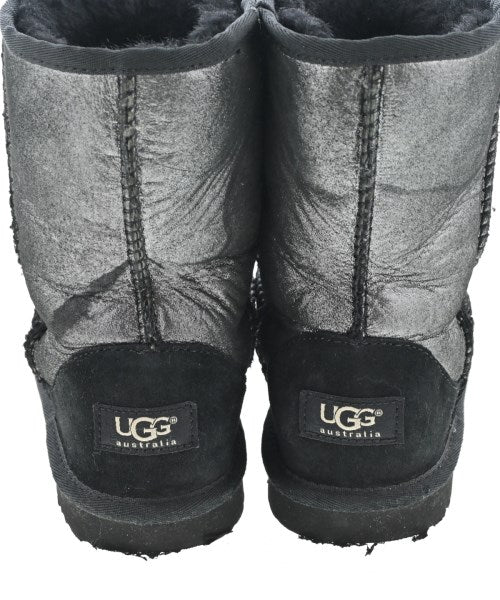 UGG 靴子