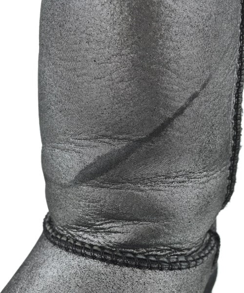 UGG 靴子