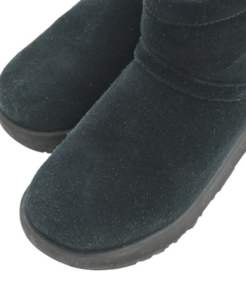UGG 靴子