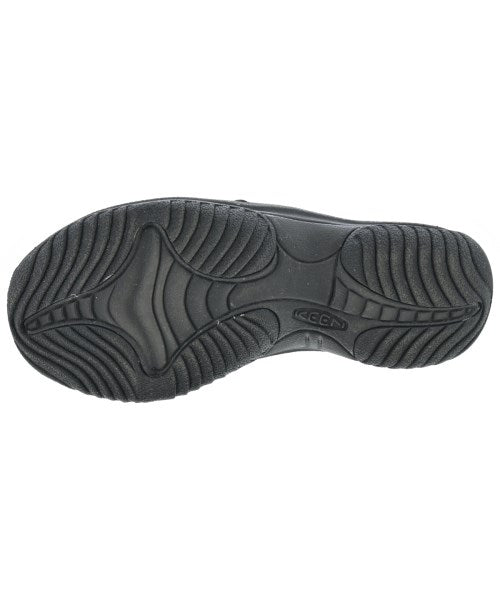 KEEN 涼鞋