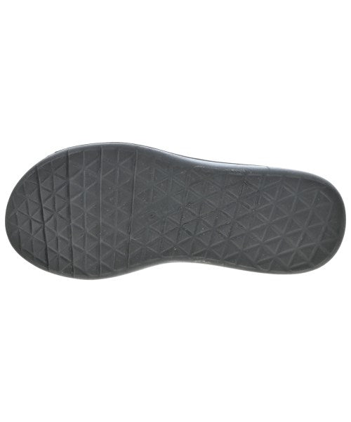 Teva 涼鞋