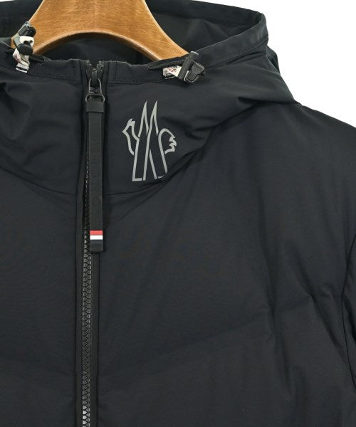MONCLER GRENOBLE 羽絨夾克/背心