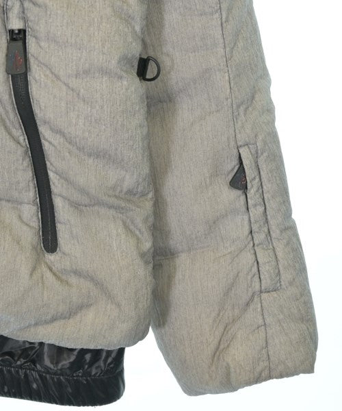 MONCLER GRENOBLE 羽絨夾克/背心