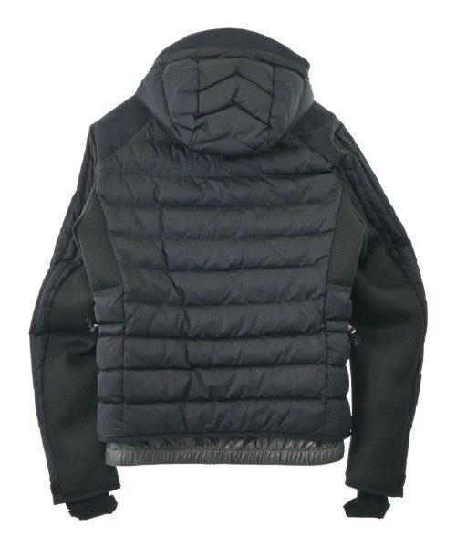 MONCLER GRENOBLE 羽絨夾克/背心