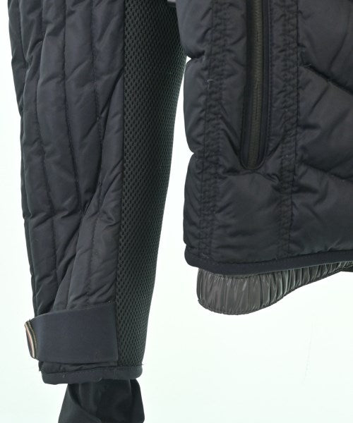 MONCLER GRENOBLE 羽絨夾克/背心