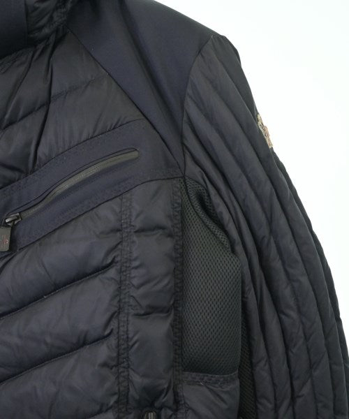 MONCLER GRENOBLE 羽絨夾克/背心