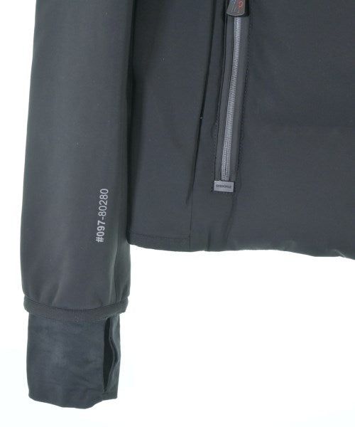 MONCLER GRENOBLE 羽絨夾克/背心