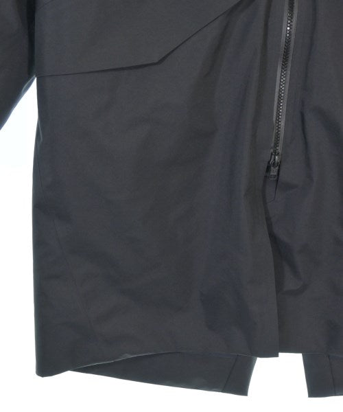 ARC'TERYX VEILANCE 羽絨大衣