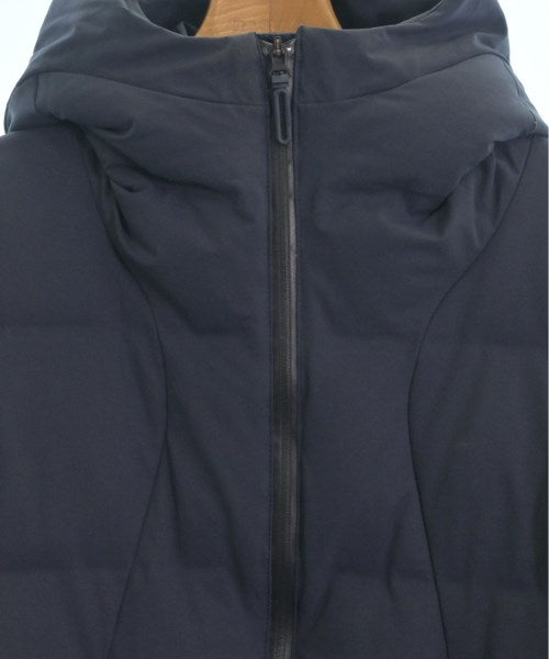 DESCENTE 羽絨夾克/背心