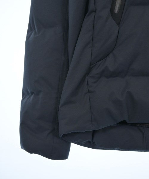 DESCENTE 羽絨夾克/背心