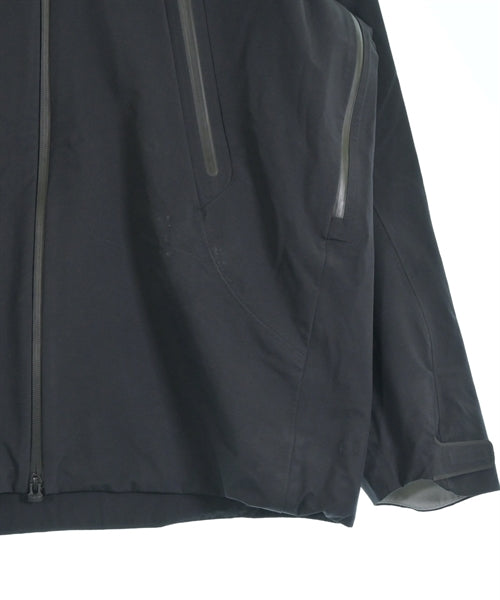 DESCENTE 山系外套