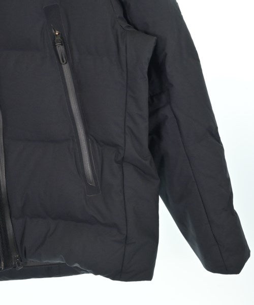 DESCENTE 羽絨夾克/背心