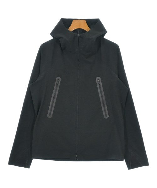 DESCENTE 山系外套