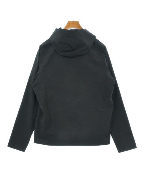 DESCENTE 山系外套