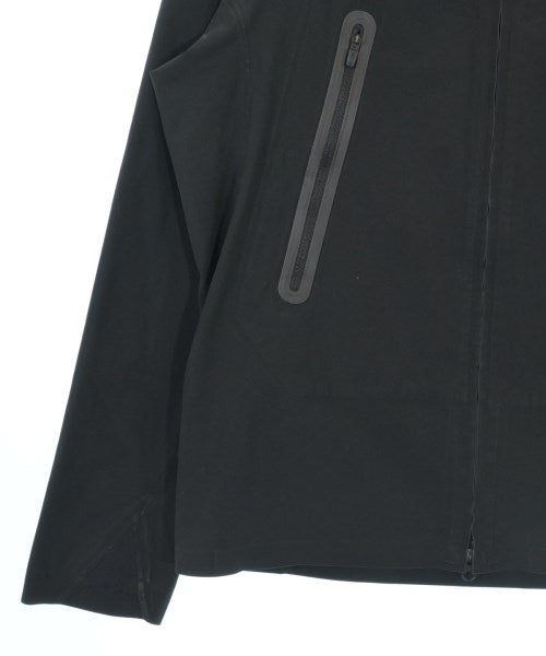 DESCENTE 山系外套