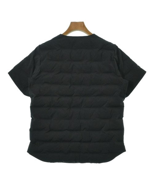 DESCENTE 羽絨夾克/背心