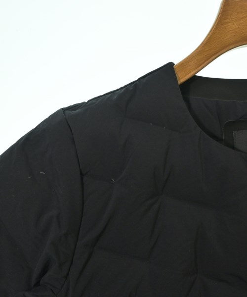 DESCENTE 羽絨夾克/背心