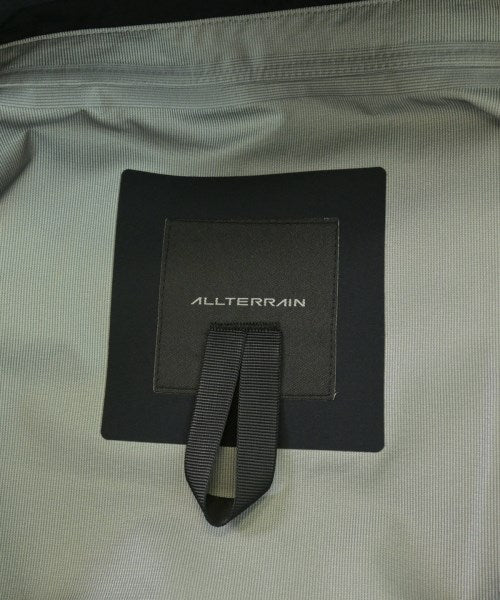 DESCENTE 山系外套