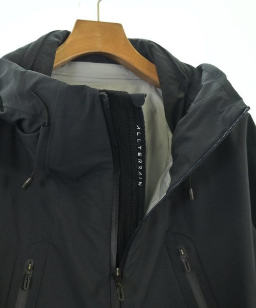 DESCENTE 山系外套