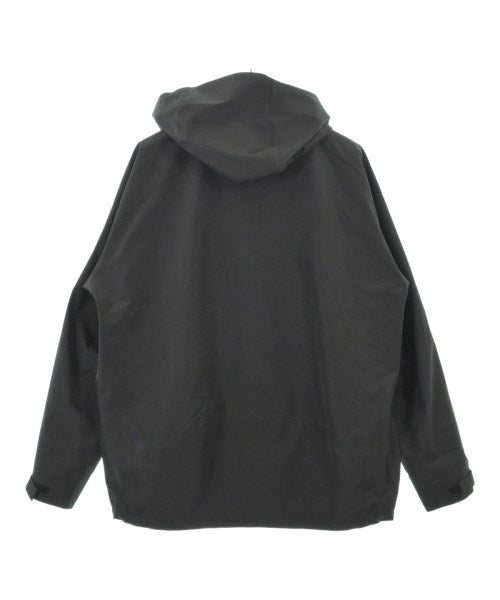 DESCENTE 山系外套