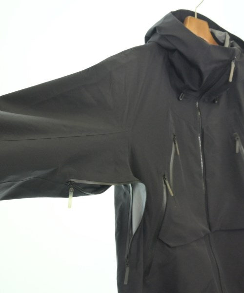 DESCENTE 山系外套