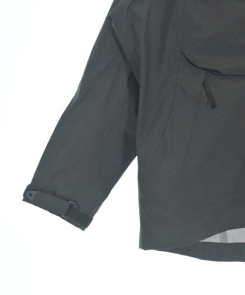 DESCENTE 山系外套