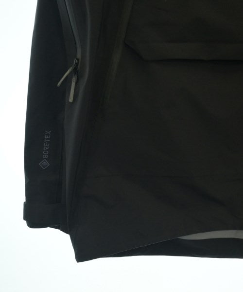 DESCENTE 山系外套