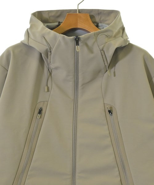 DESCENTE 山系外套