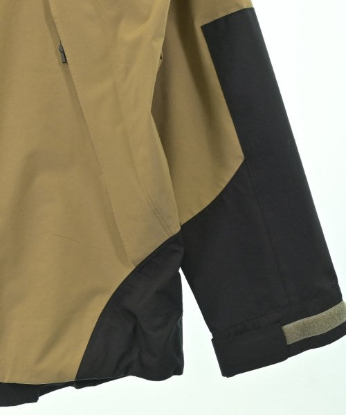 DESCENTE 山系外套