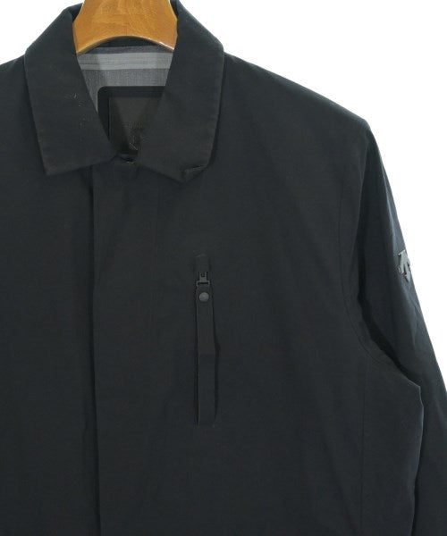 DESCENTE 支撐領外套